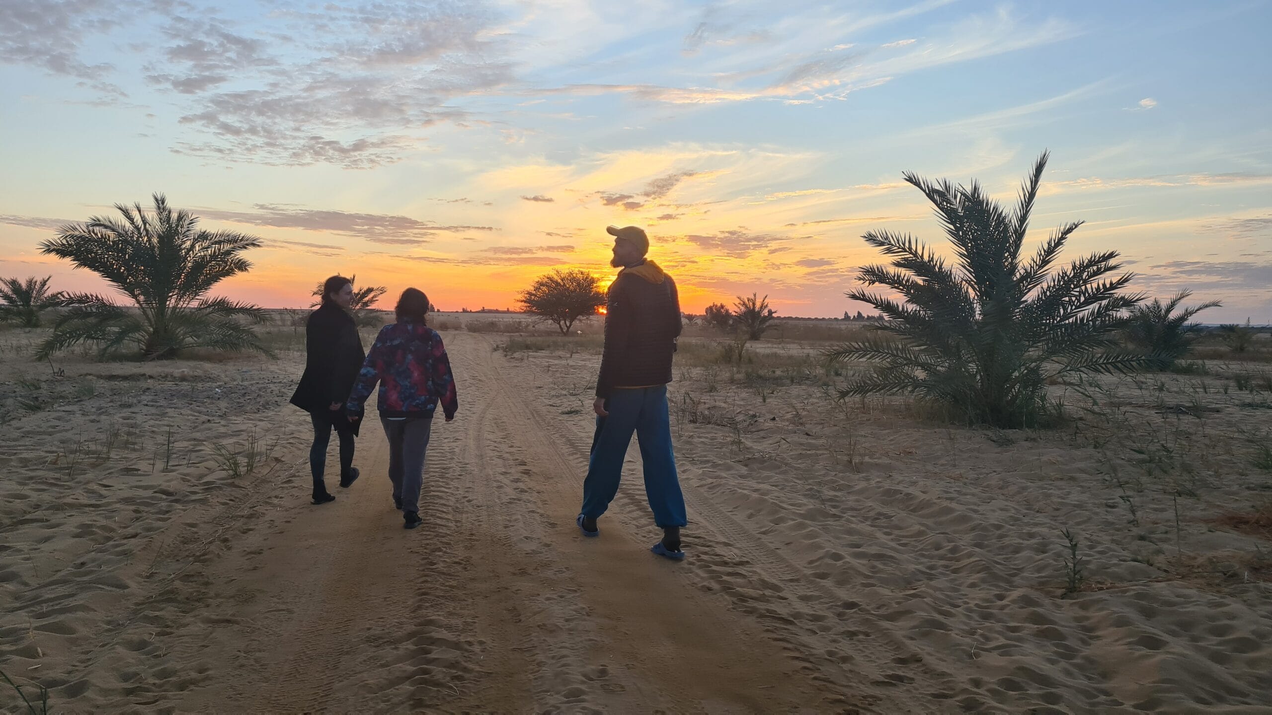 7-Day White Desert and Dunes Walking Trek